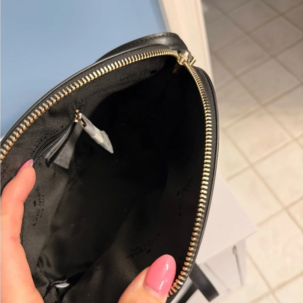 NWT Kate Spade Payton Dome Crossbody Black Saffiano Leather Gold Hardware - Picture 13 of 14